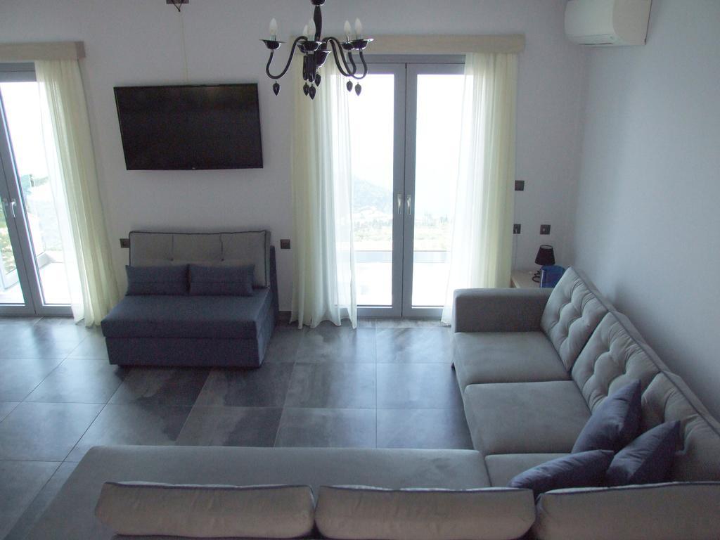 Villa Kampaki Stone Áyios Nikítas