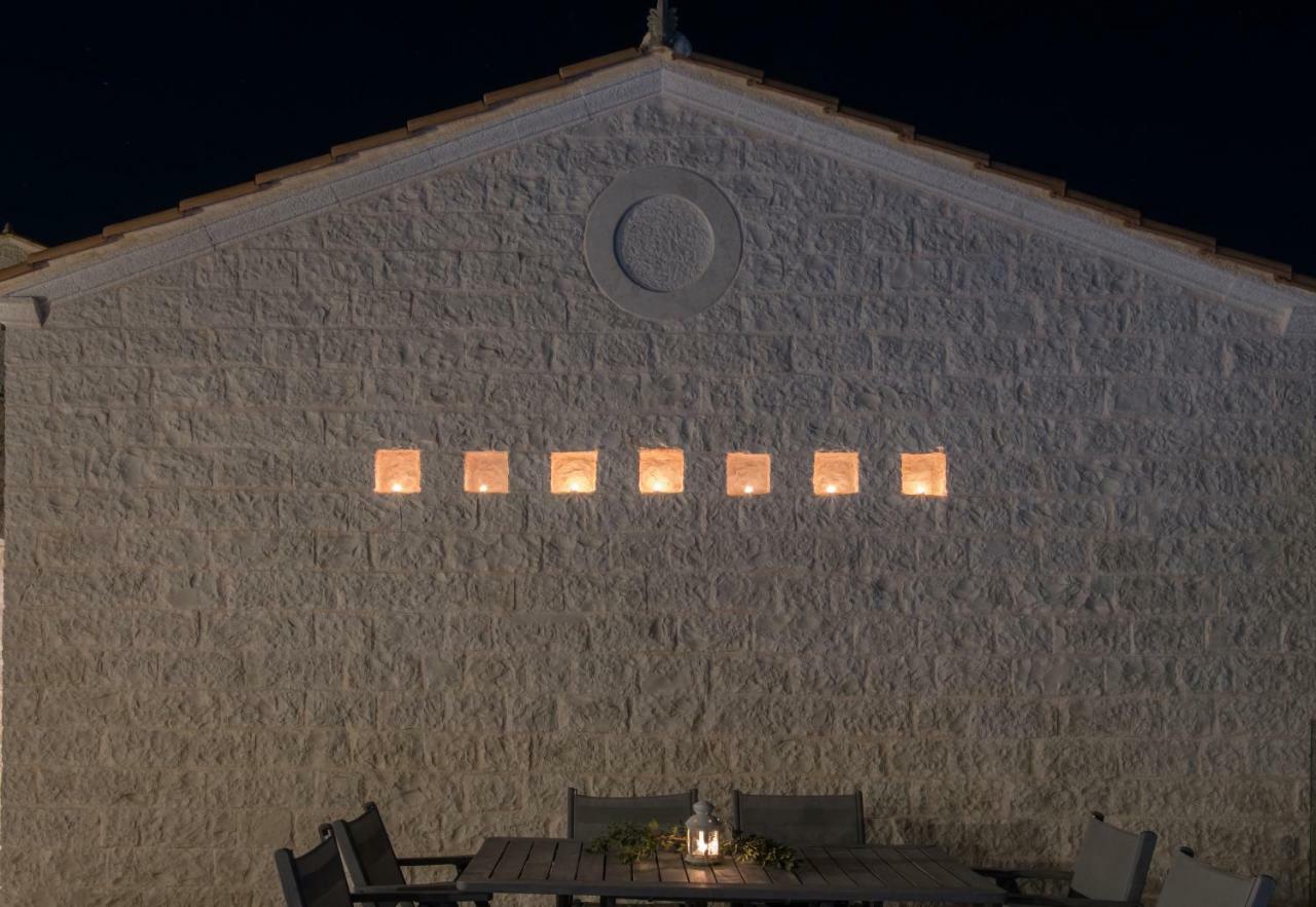 Kampaki Stone Agios Nikitas
