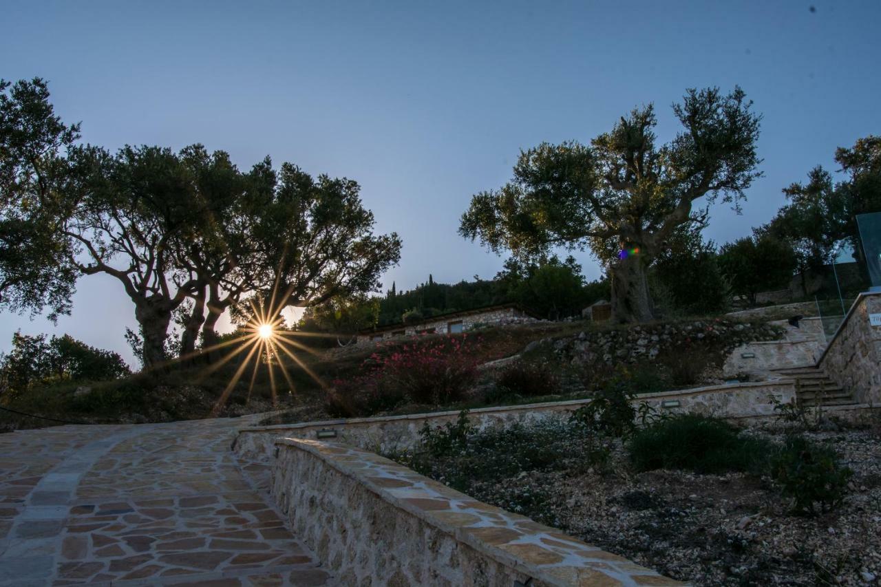 Kampaki Stone Villa Áyios Nikítas